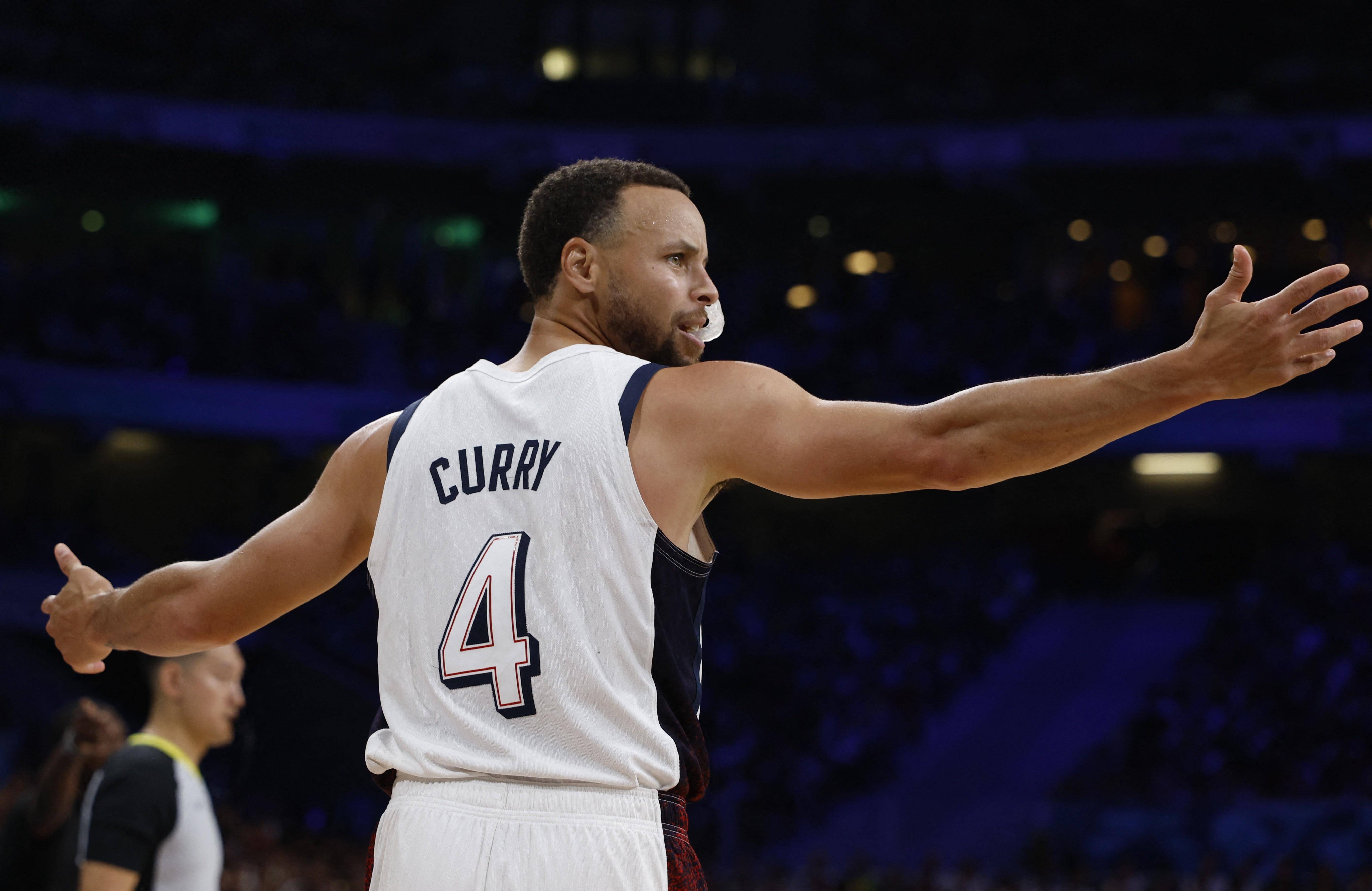 等俱乐部在 等俱乐部在