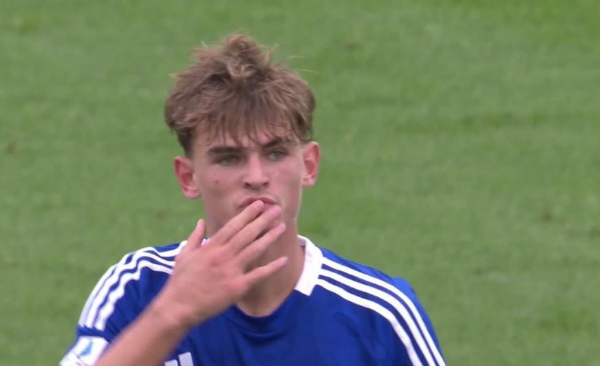 两回合对阵国足，澳大利亚前锋韦卢皮莱都收获了进球.