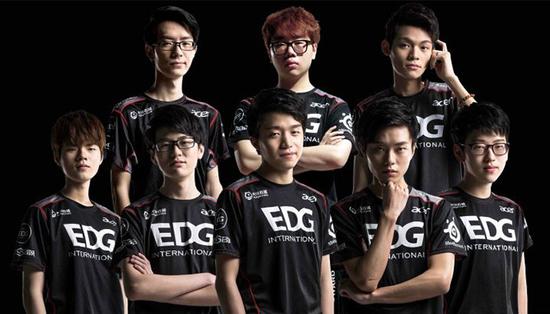 吸引海内外 吸引海内外