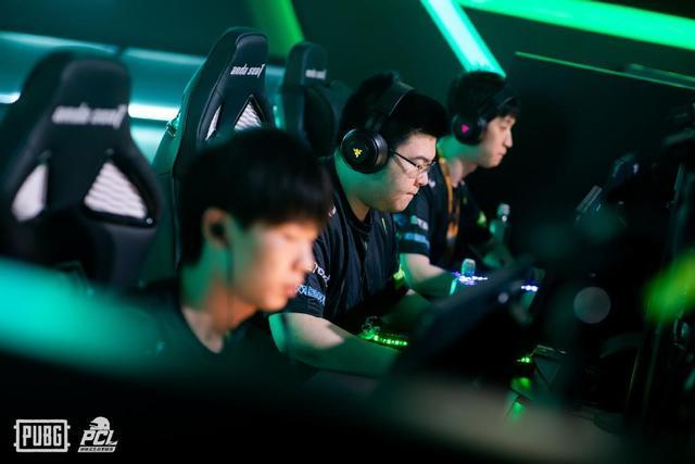 话中依然 话中依然